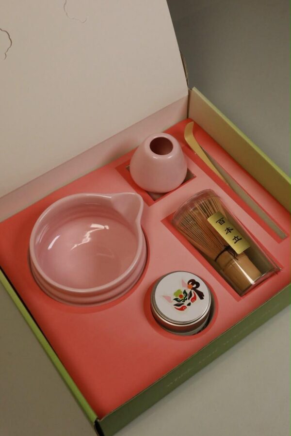 MATCHLLO Yame full set inside the gift box